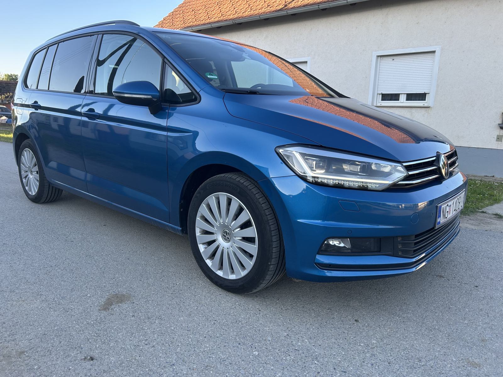 VW Touran 1,6 TDI 2018 GOD 06/2027 Reg Panorama, fotografija 2