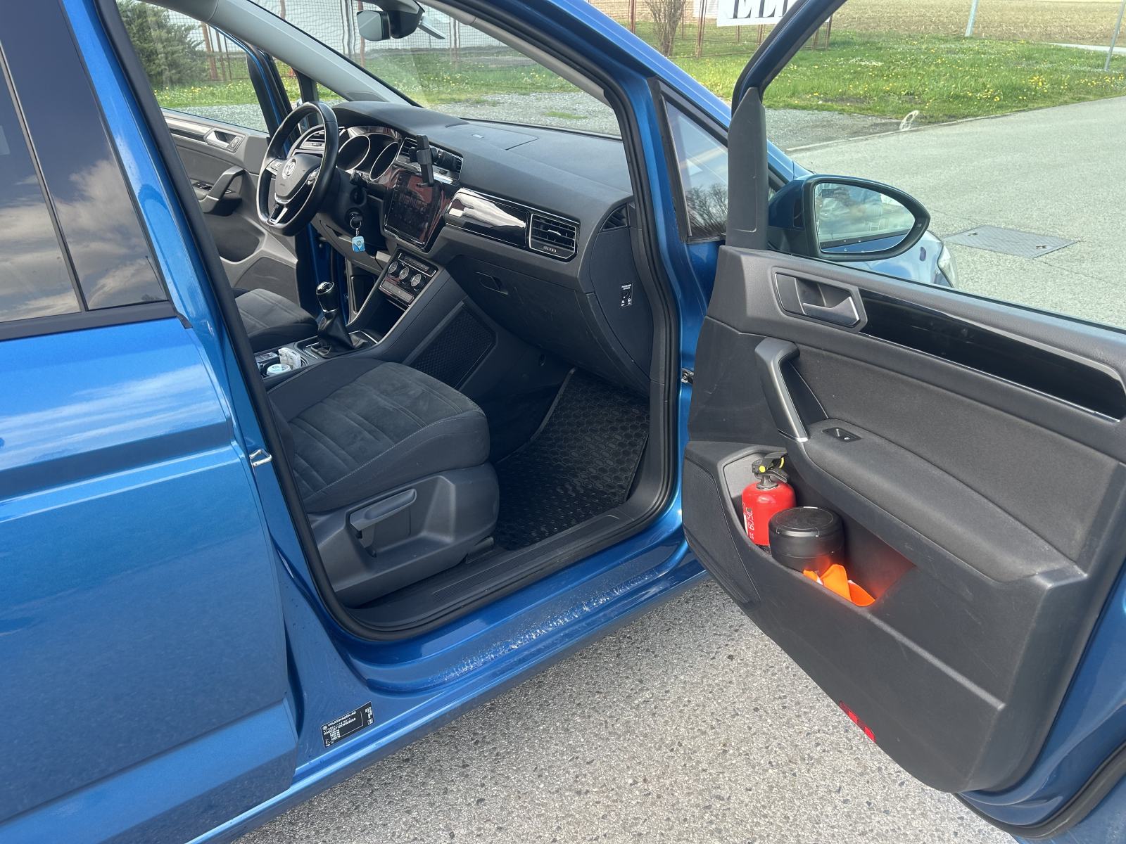 VW Touran 1,6 TDI 2018 GOD 06/2027 Reg Panorama, fotografija 14