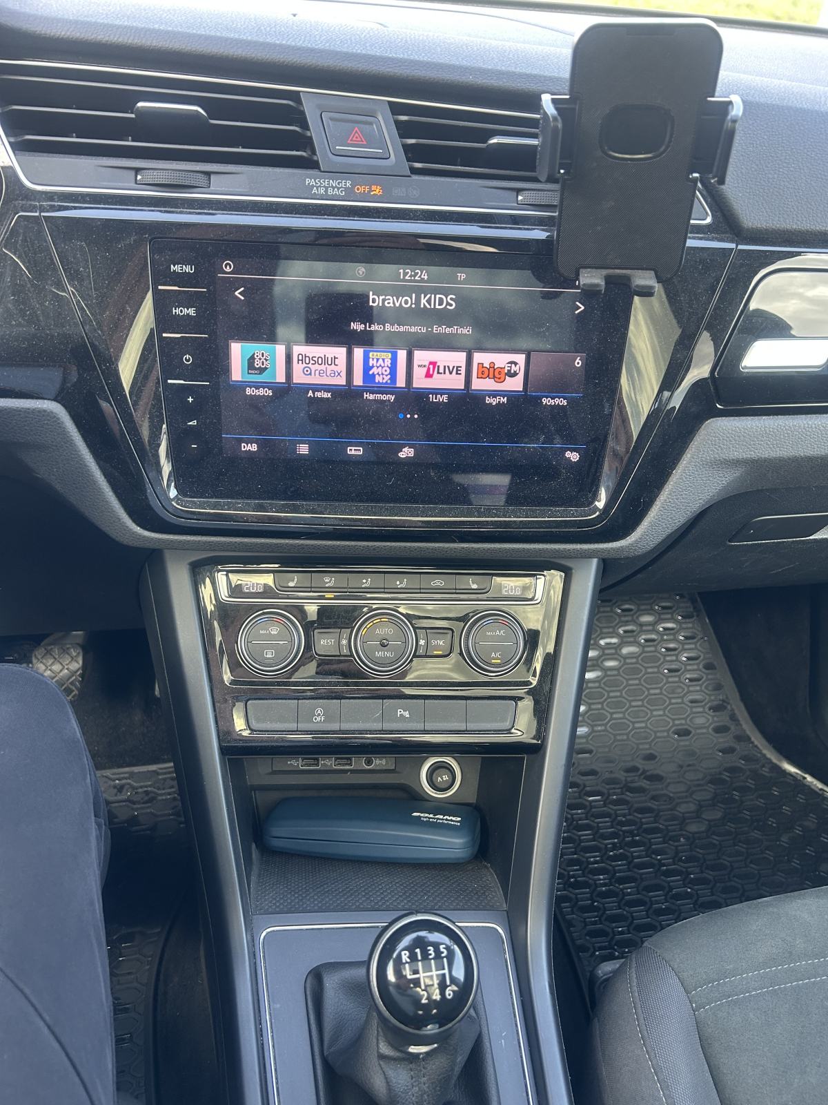 VW Touran 1,6 TDI 2018 GOD 06/2027 Reg Panorama, fotografija 17
