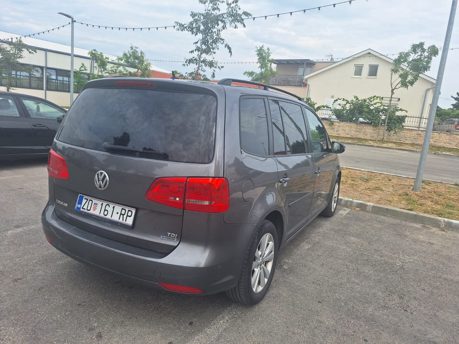 VW Touran 1,6 TDI, fotografija 2