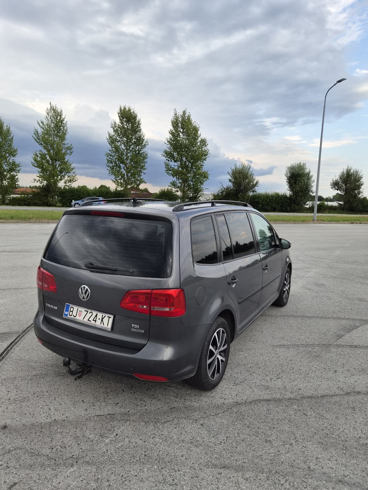 VW Touran 1,6 TDI, fotografija 4