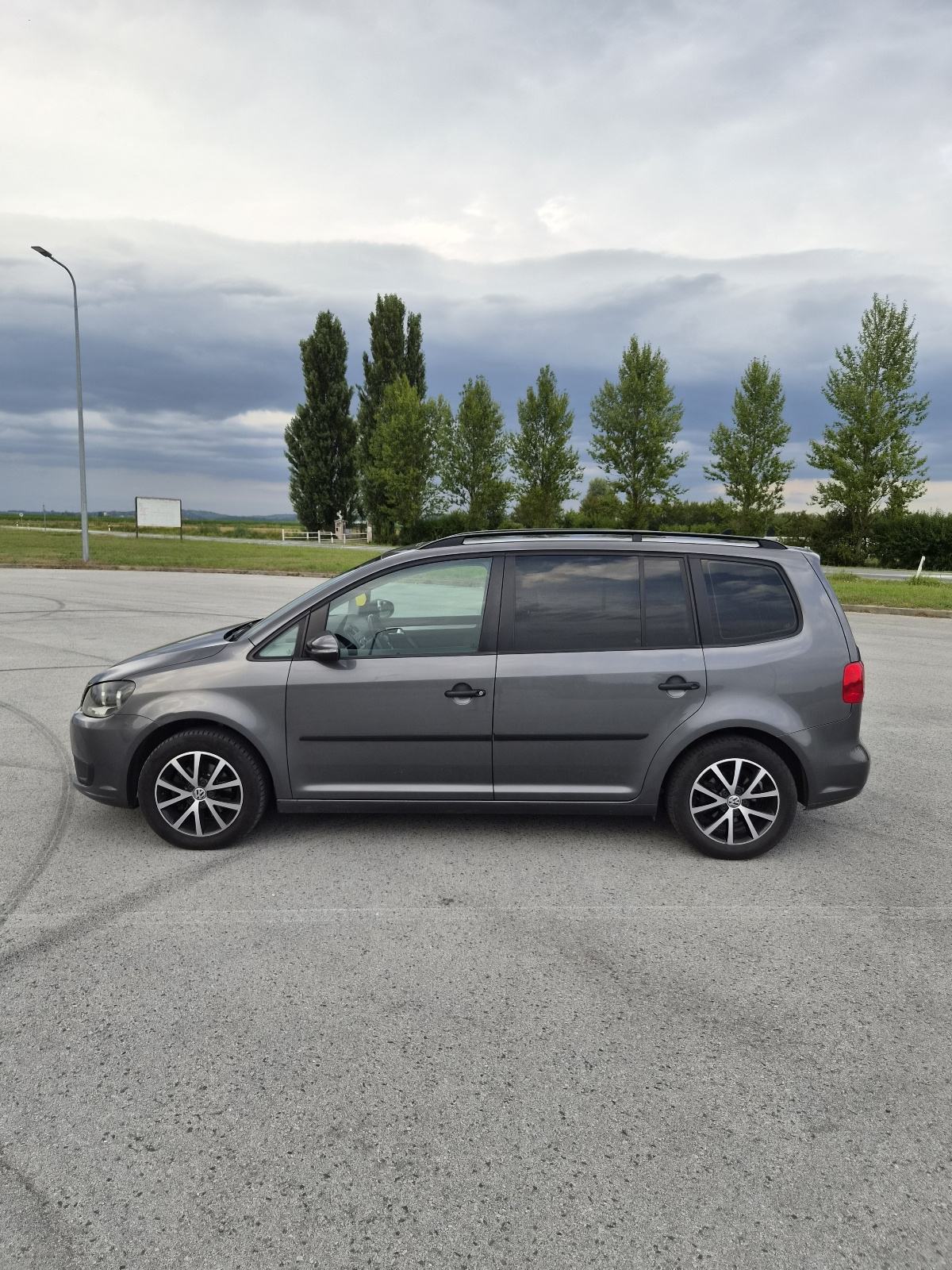 VW Touran 1,6 TDI, fotografija 7