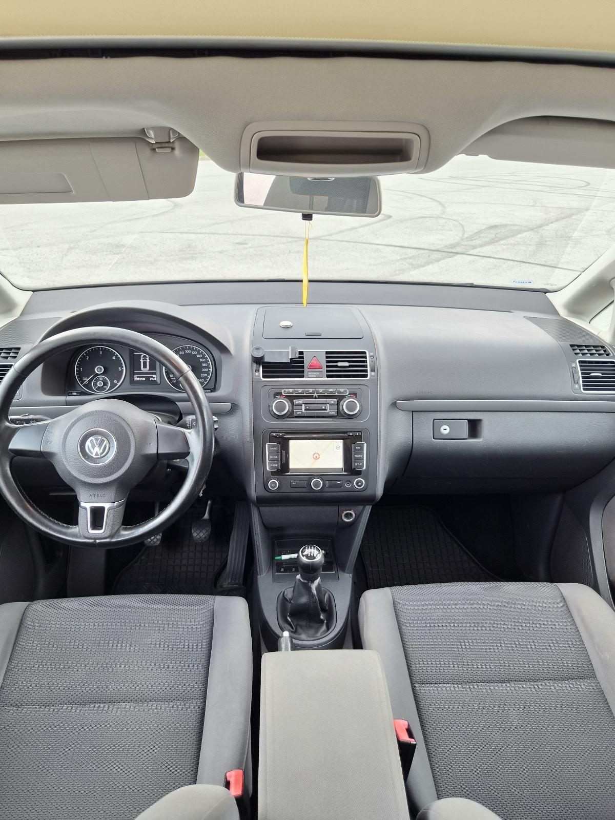 VW Touran 1,6 TDI, fotografija 10