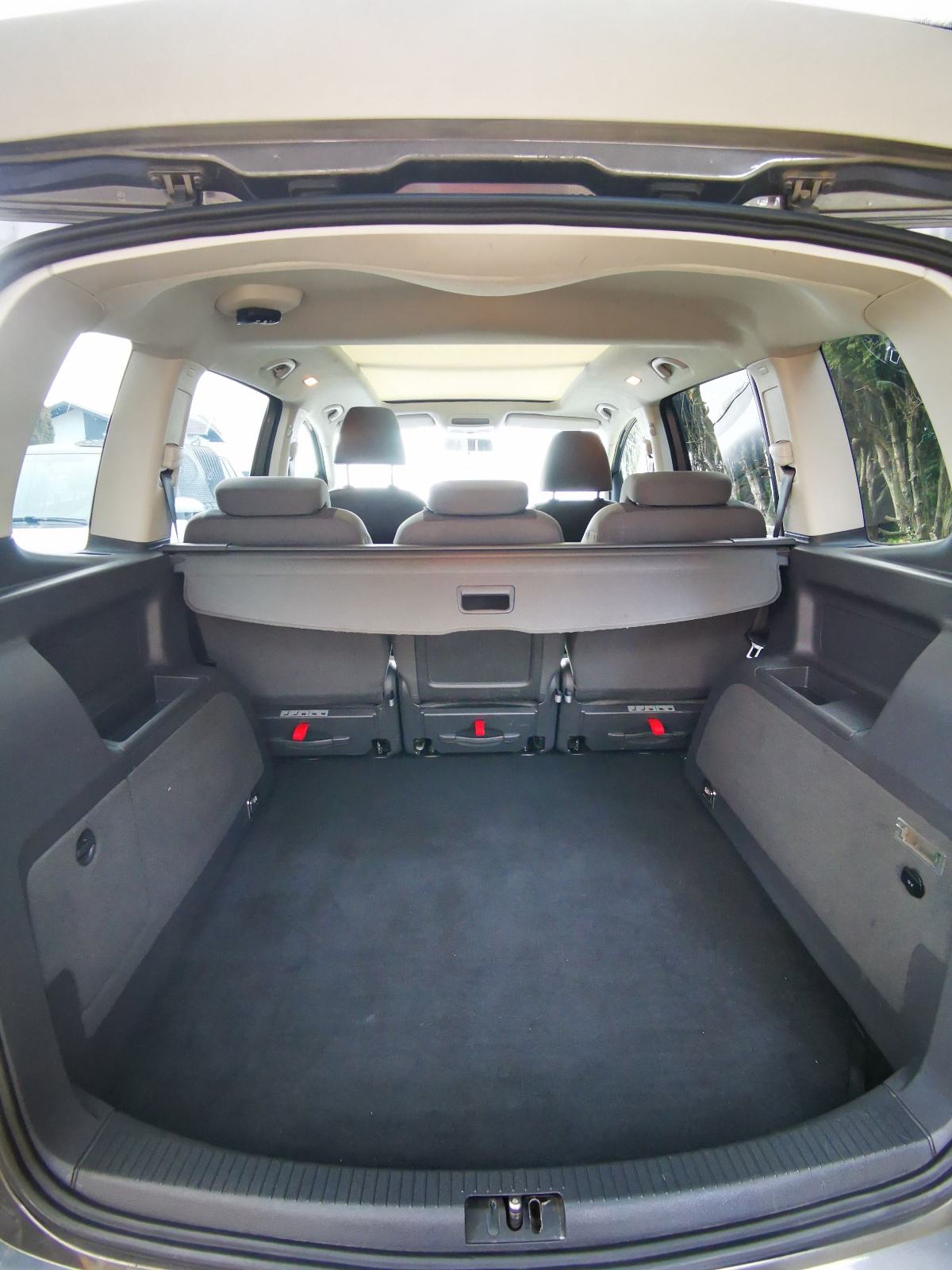 VW Touran 1,6 TDI, fotografija 11