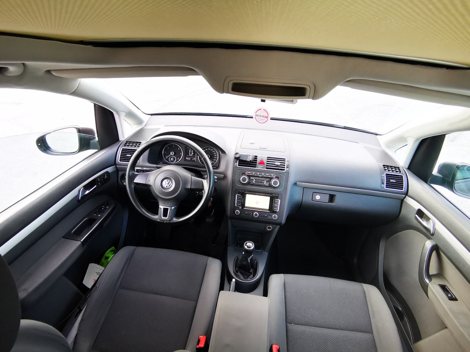 VW Touran 1,6 TDI, fotografija 13