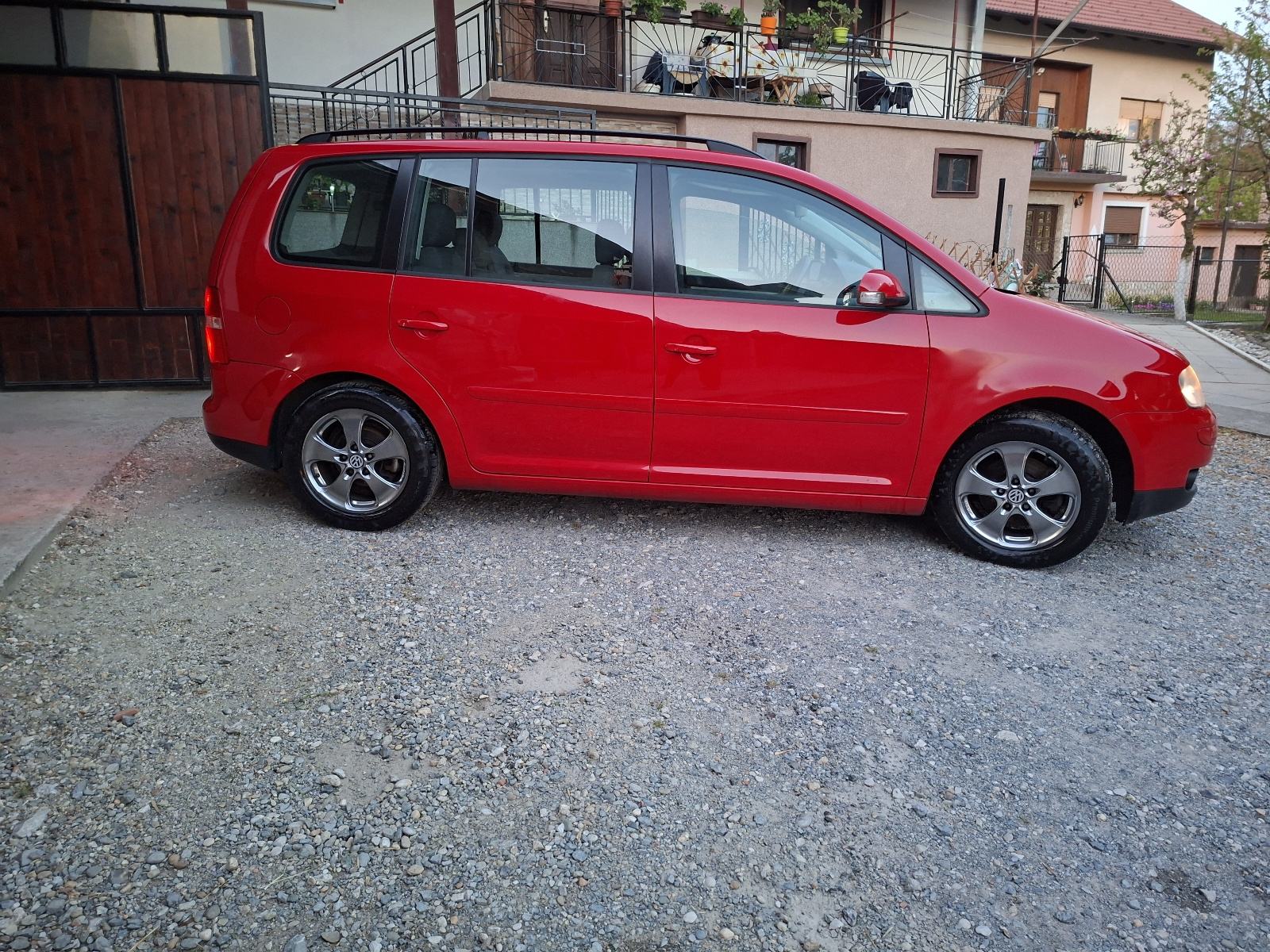 VW Touran 1,9 TDI 1. VLASNIK 215 000 KM 7 Sjedala, fotografija 1