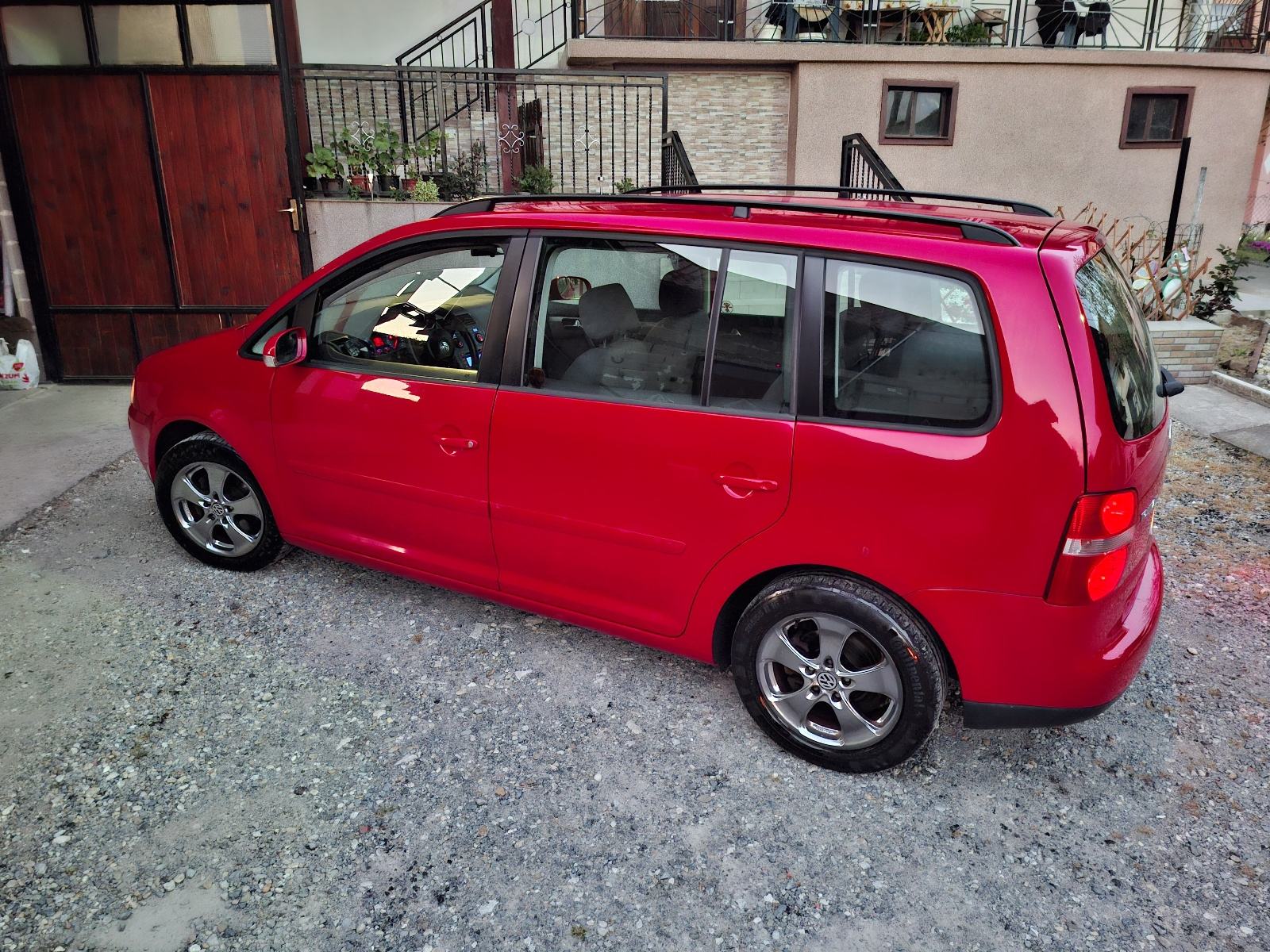 VW Touran 1,9 TDI 1. VLASNIK 215 000 KM 7 Sjedala, fotografija 2