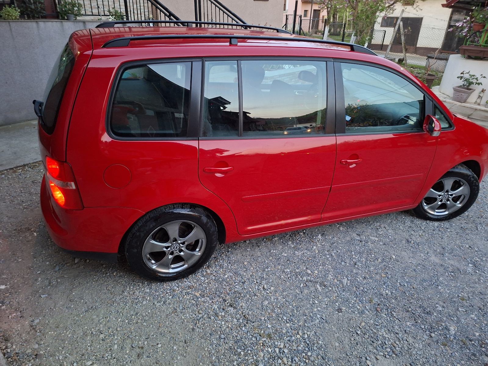 VW Touran 1,9 TDI 1. VLASNIK 215 000 KM 7 Sjedala, fotografija 4