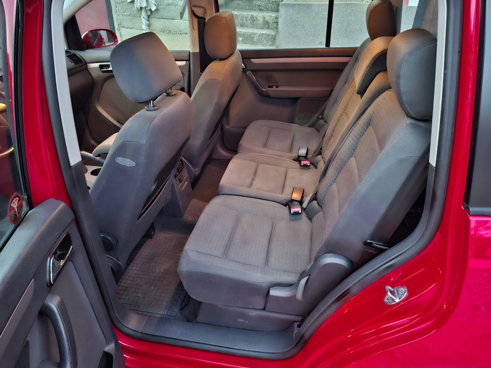 VW Touran 1,9 TDI 1. VLASNIK 215 000 KM 7 Sjedala, fotografija 12