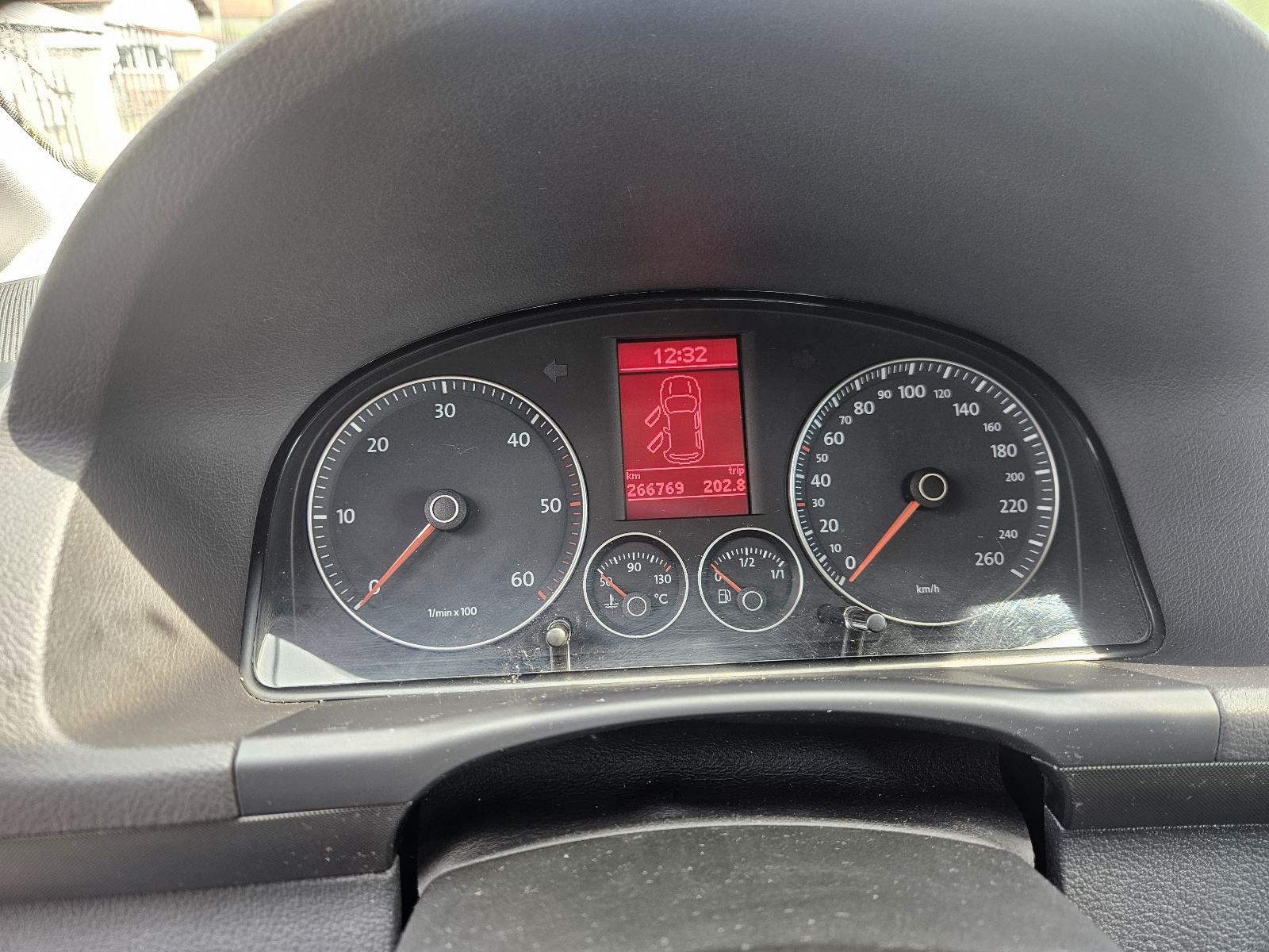 VW Touran 1,9 TDI, fotografija 7