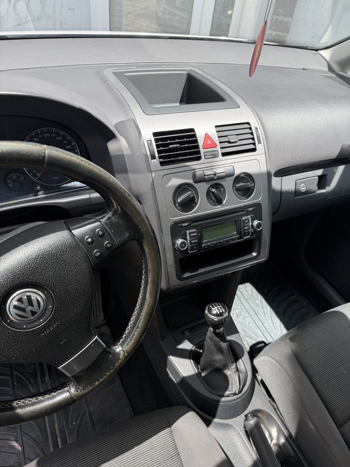 VW Touran 1,9 TDI cijena s pdv, fotografija 7