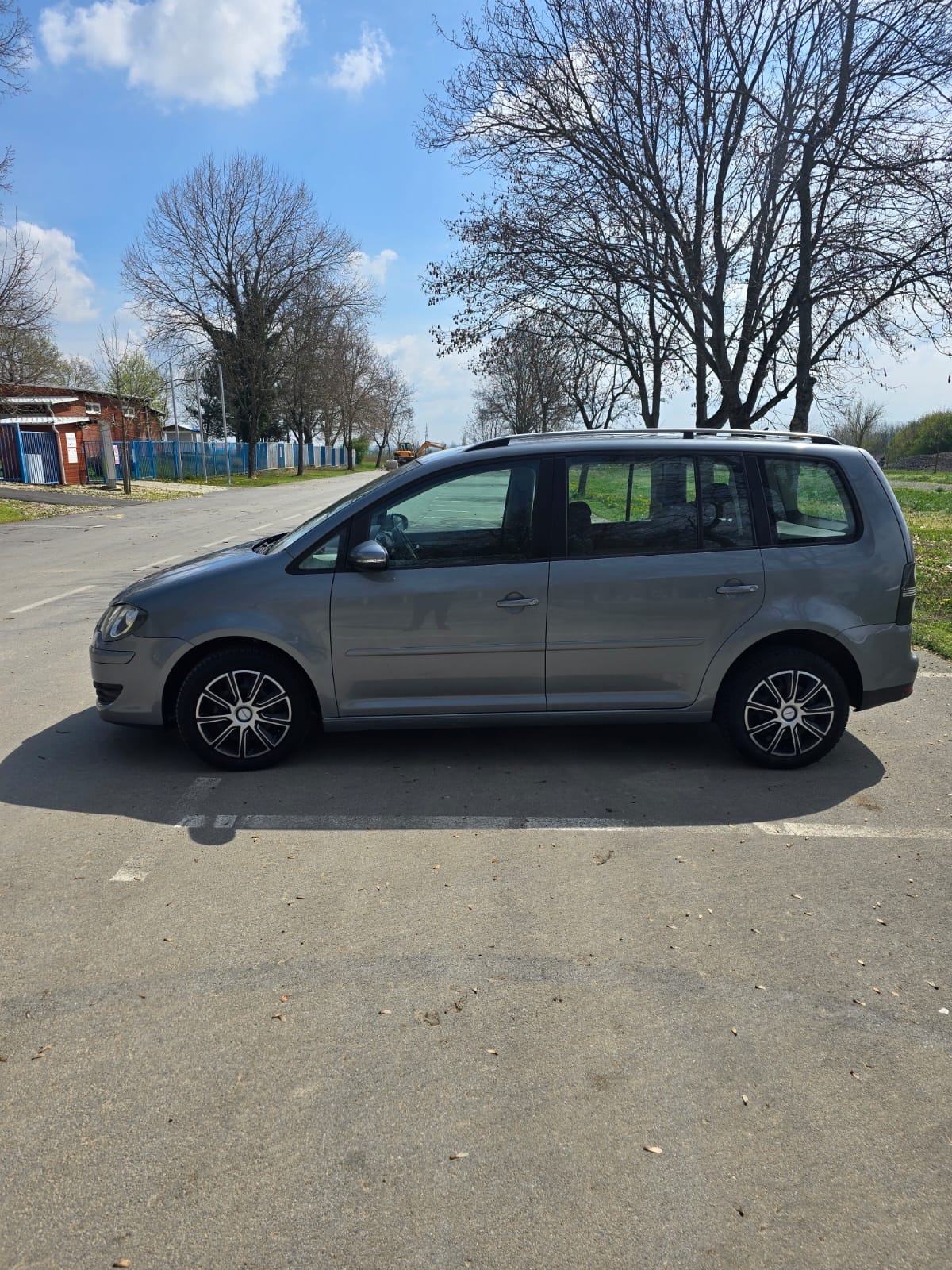 VW Touran 1,9 TDI, fotografija 3