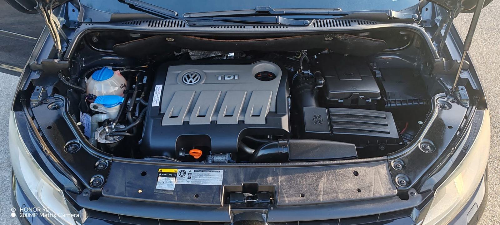 VW TOURAN 2.0 TDI•PANORAMA•LIFE oprema•7 SJEDALA•SERVISNA•REGdo 7/2027, fotografija 9
