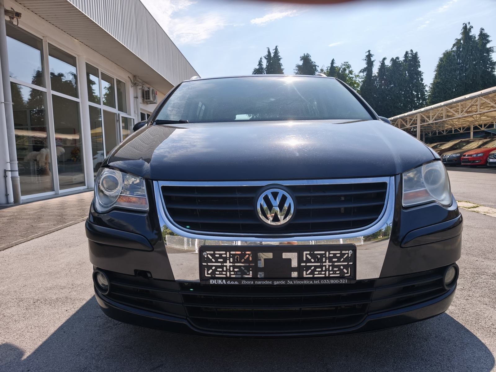 VW Touran 2,0 TDI 6 BZINA SENZORI TEMPOMAT AUTOMATSKA KLIMA, fotografija 3