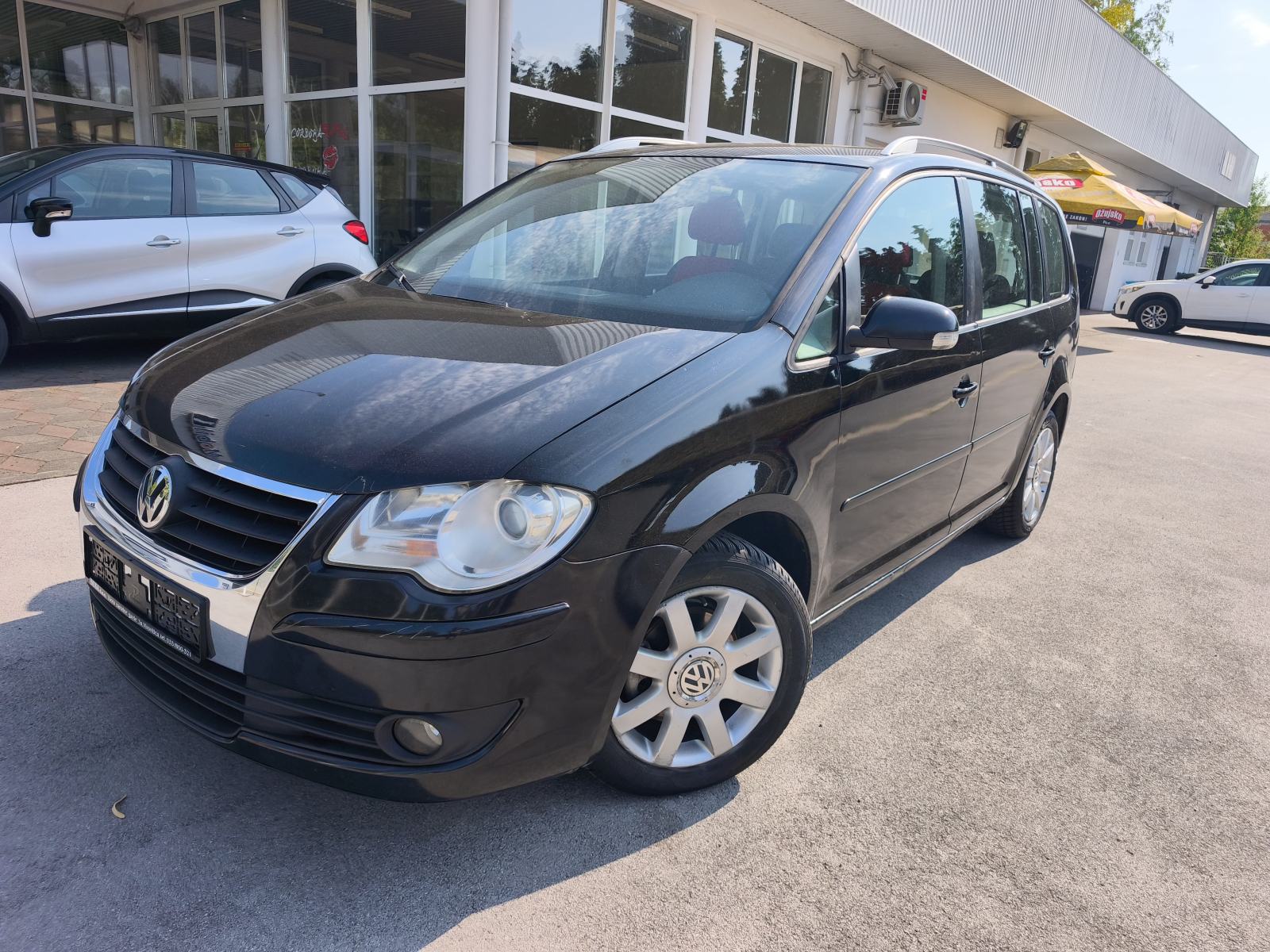 VW Touran 2,0 TDI 6 BZINA SENZORI TEMPOMAT AUTOMATSKA KLIMA, fotografija 5