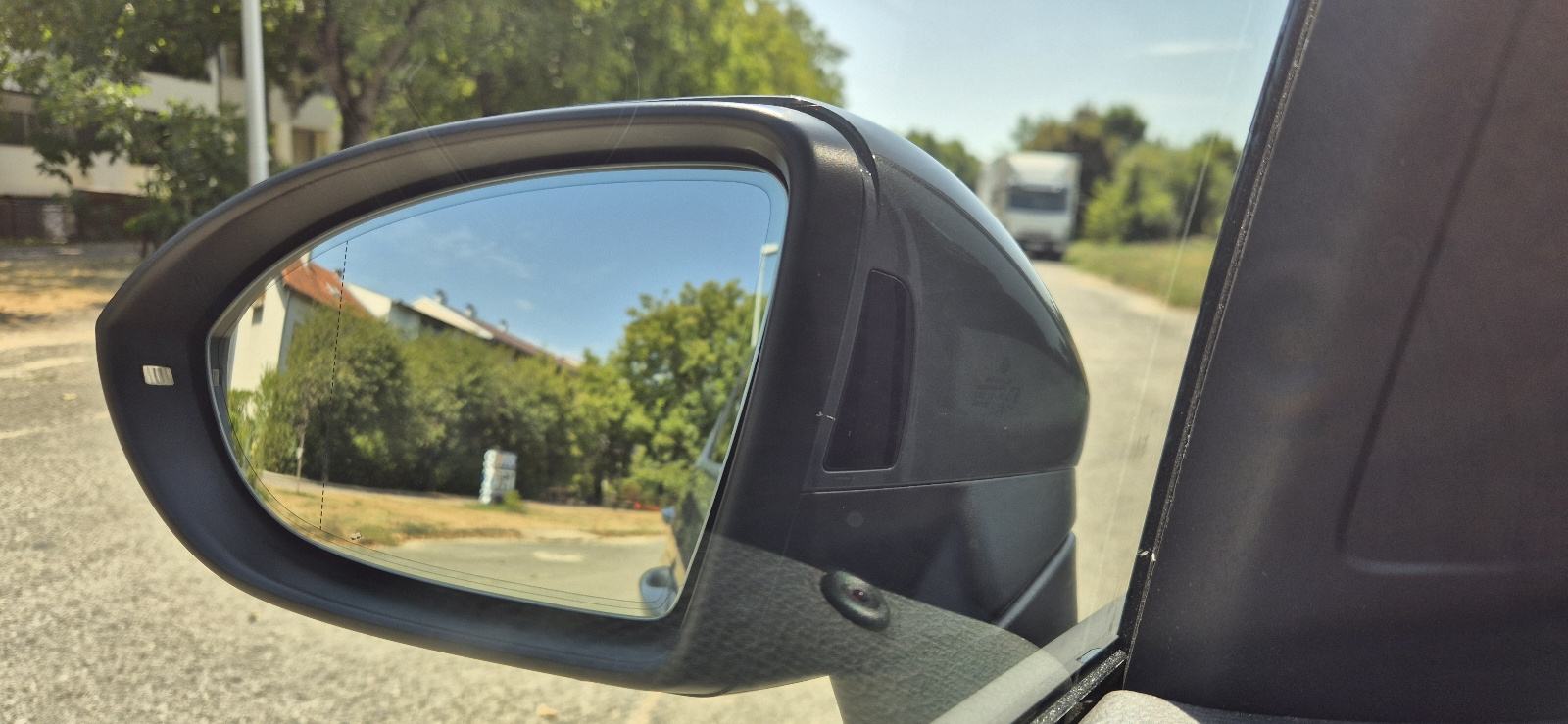 VW Touran 2.0 TDI Automatik, fotografija 10