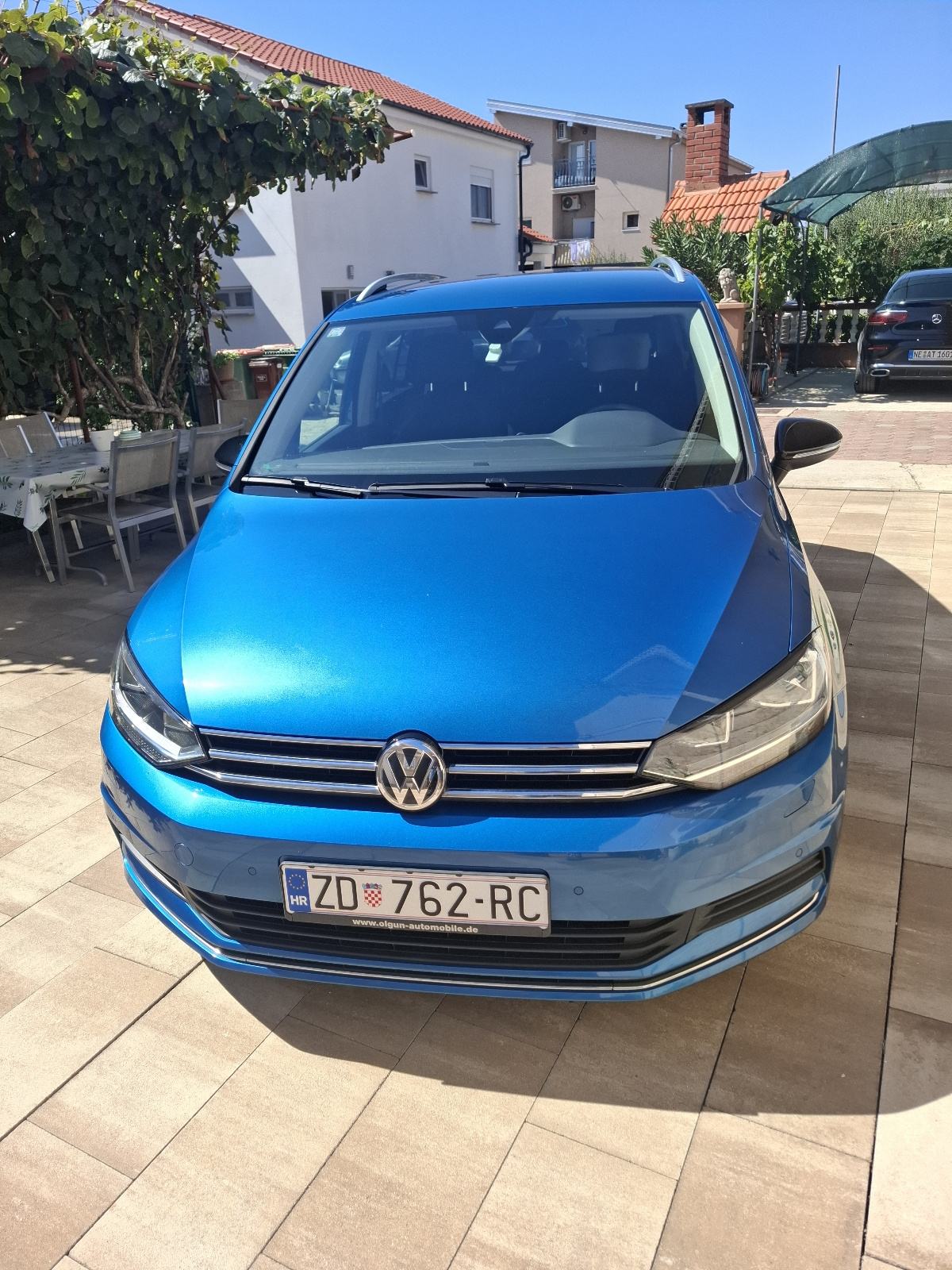 VW Touran 2,0 TDI Dsg 7sjedala, pogled izvana - slika 1