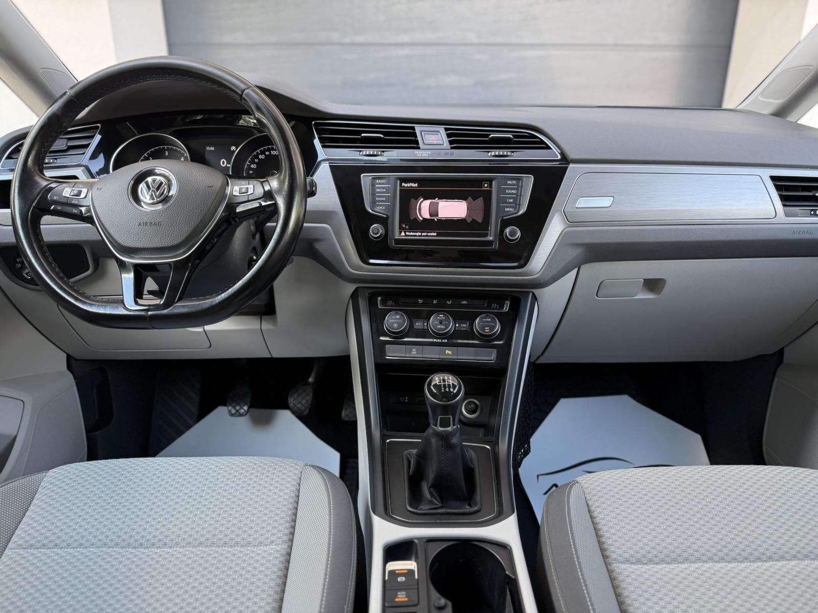 VW Touran 2,0 TDI Comfortline SLO.VOZILO-VELIK SERVIS-ACC-LED-TEMPOMAT, fotografija 6