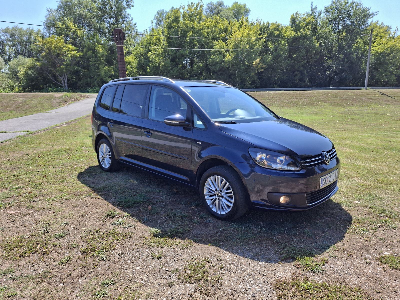 VW Touran 2,0 TDI CUP 103 kw -reg.05./27., kuka za vuču, navi. VLASNIK, fotografija 3