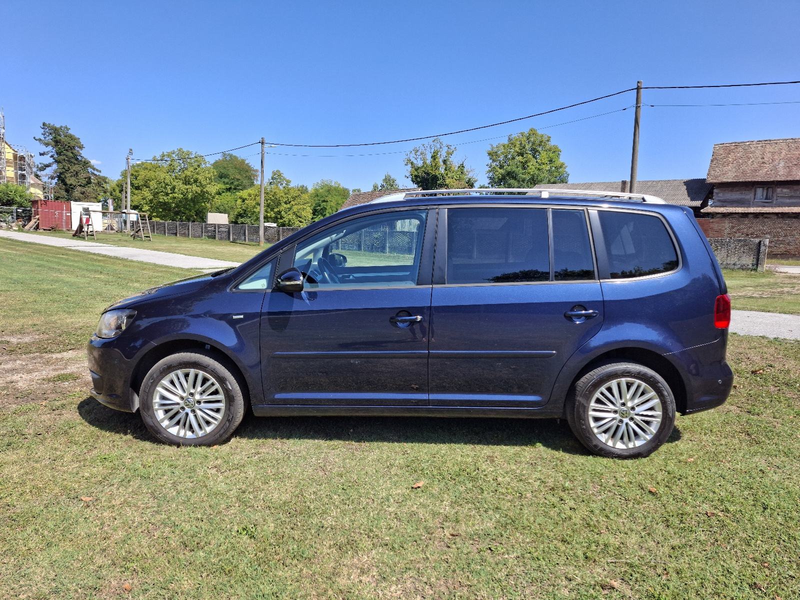 VW Touran 2,0 TDI CUP 103 kw -reg.05./27., kuka za vuču, navi. VLASNIK, fotografija 6