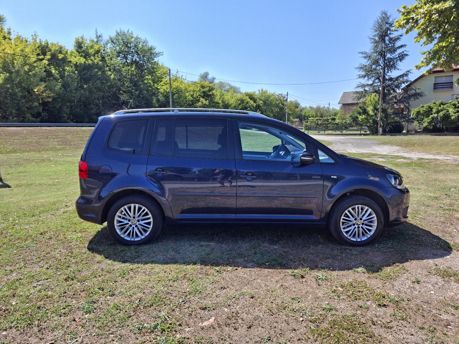 VW Touran 2,0 TDI CUP 103 kw -reg.05./27., kuka za vuču, navi. VLASNIK, fotografija 10