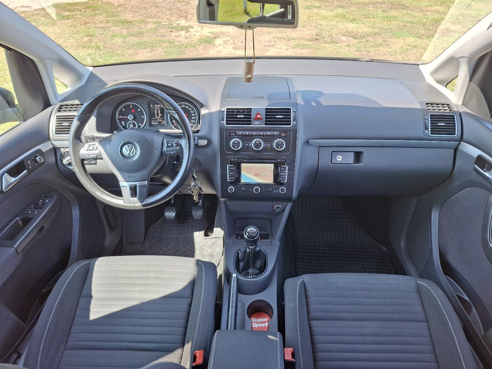 VW Touran 2,0 TDI CUP 103 kw -reg.05./27., kuka za vuču, navi. VLASNIK, fotografija 16