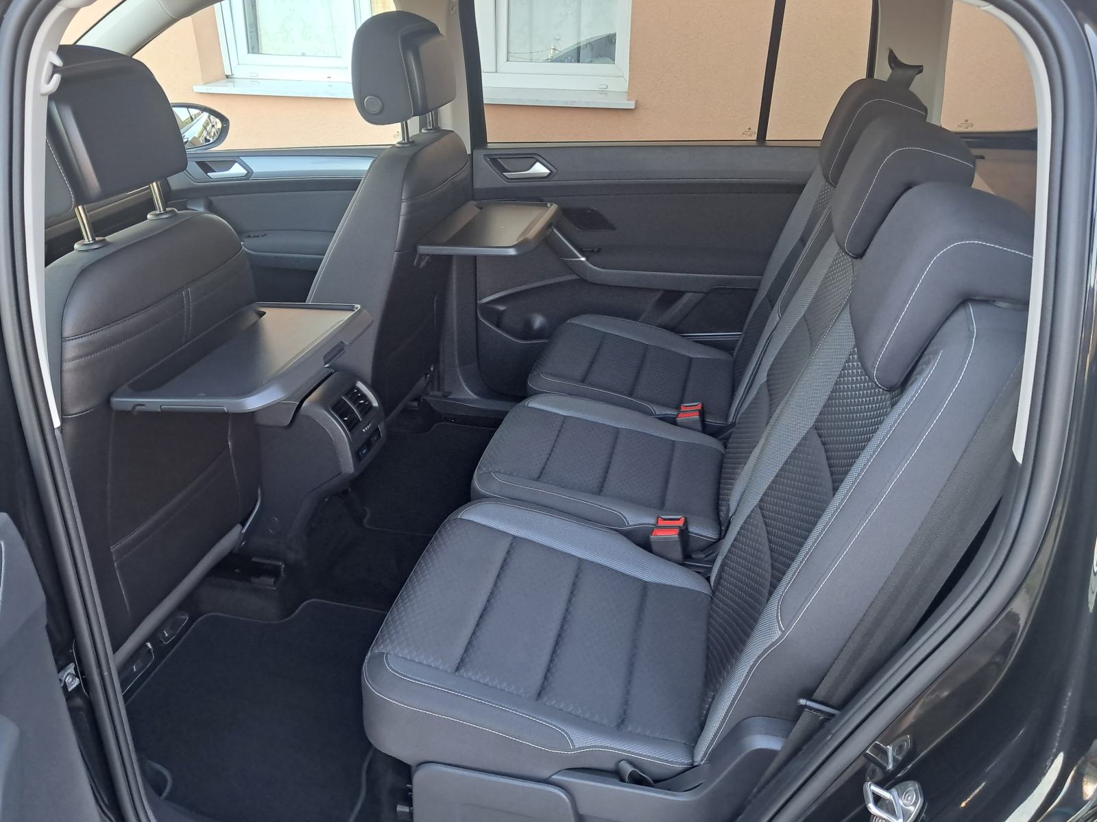 VW Touran 2.0 TDI*DSG*ACTIVE*LED SVJETLA*KAMERA*PRO NAVIGACIJA*, fotografija 16