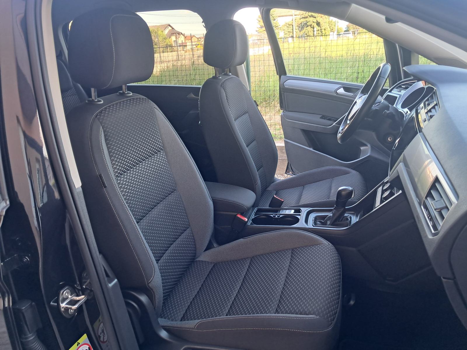 VW Touran 2.0 TDI*DSG*ACTIVE*LED SVJETLA*KAMERA*PRO NAVIGACIJA*, fotografija 20