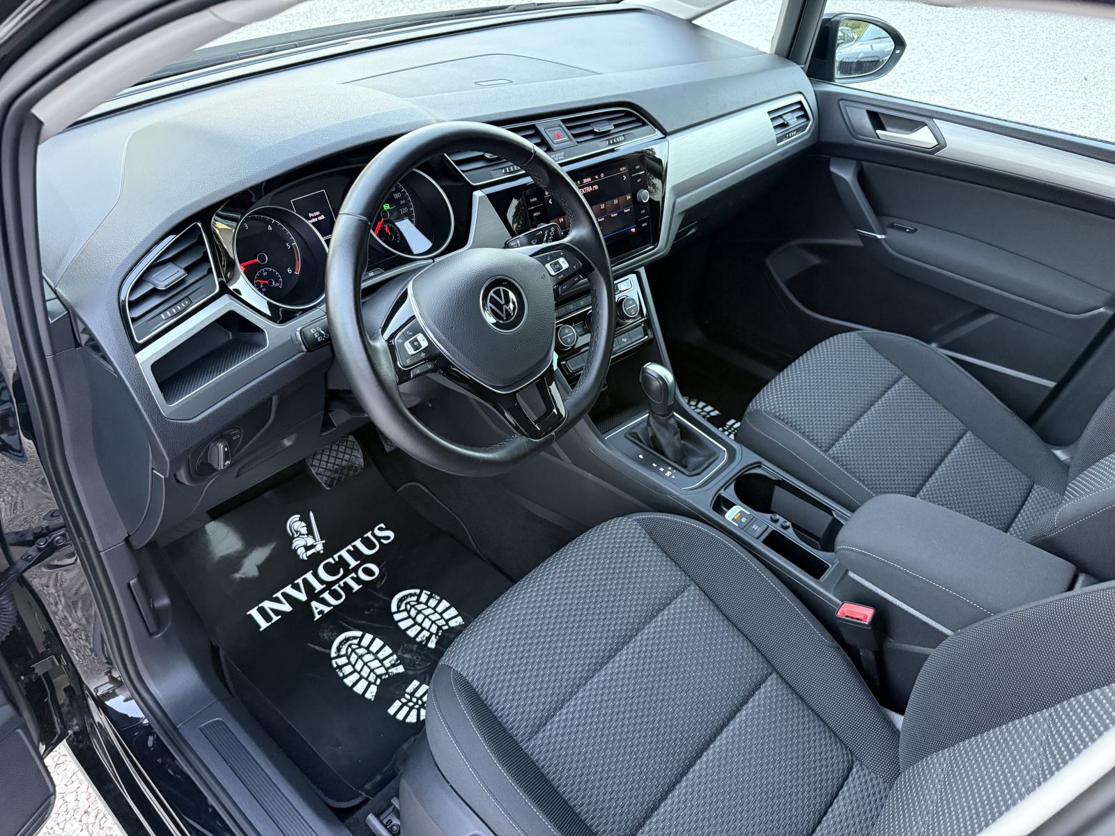 VW TOURAN 2.0 TDI DSG **BMT** 2022. Godina - PDV - LEASING BEZ UČEŠĆA!, fotografija 8