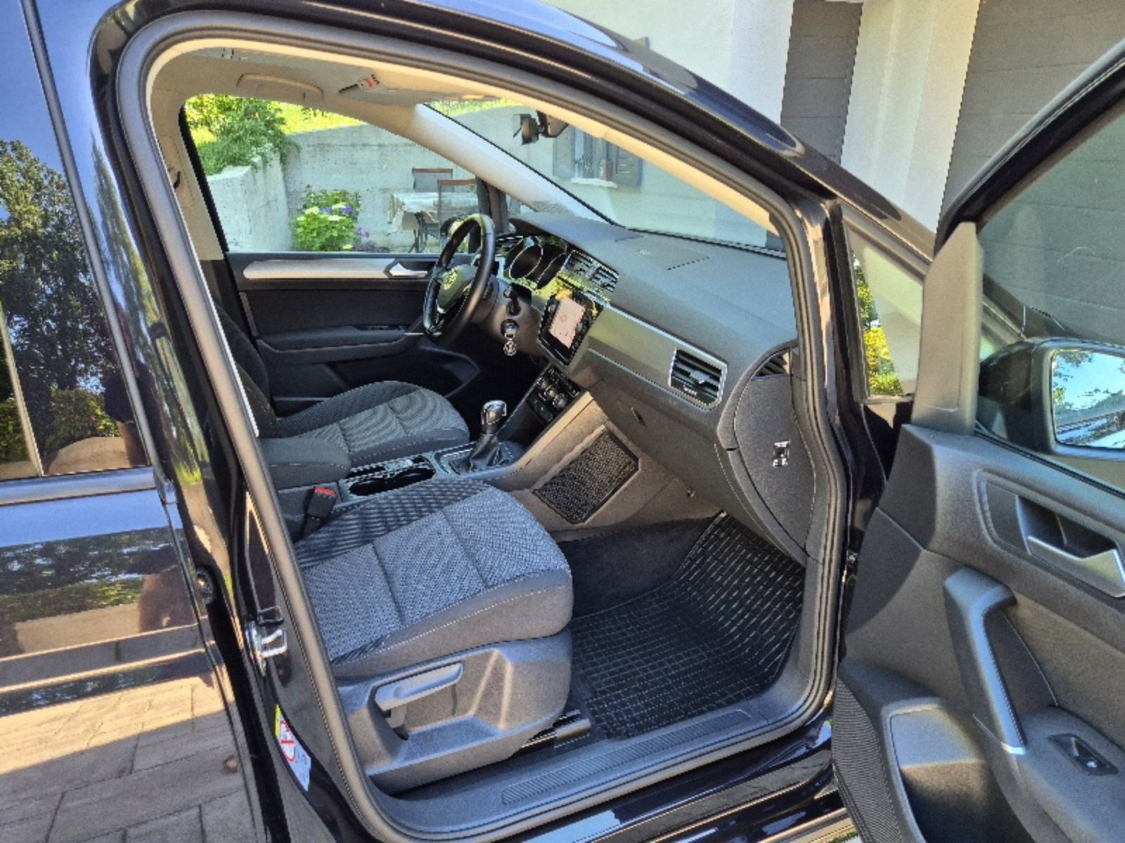 VW TOURAN 2.0 TDI DSG R-LINE reg 5/27, fotografija 8