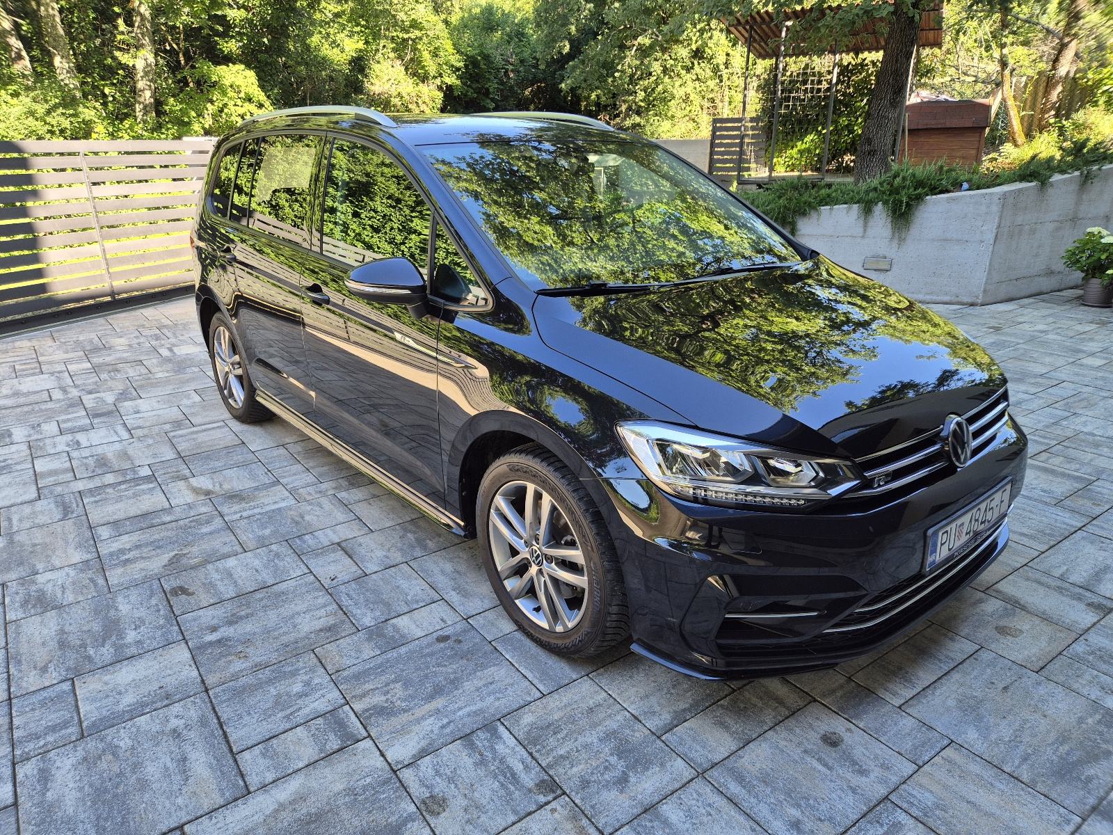 VW TOURAN 2.0 TDI DSG R-LINE reg 5/27, fotografija 4