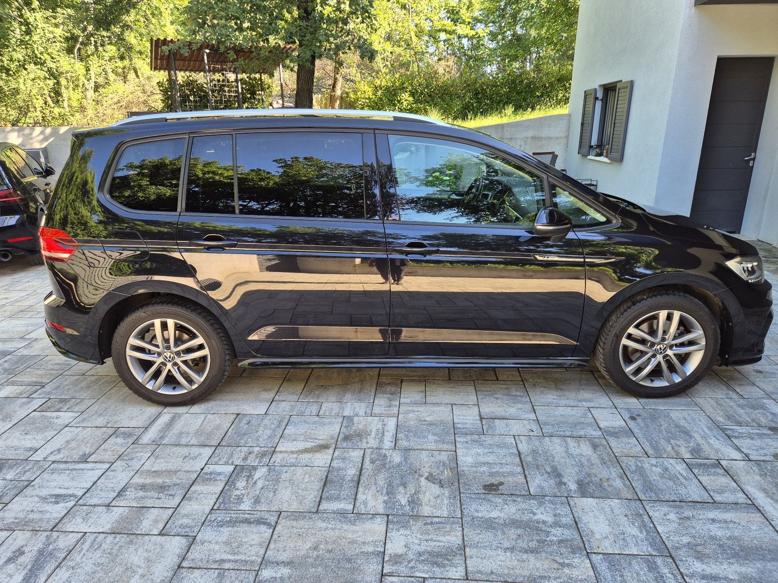VW TOURAN 2.0 TDI DSG R-LINE reg 5/27, fotografija 3