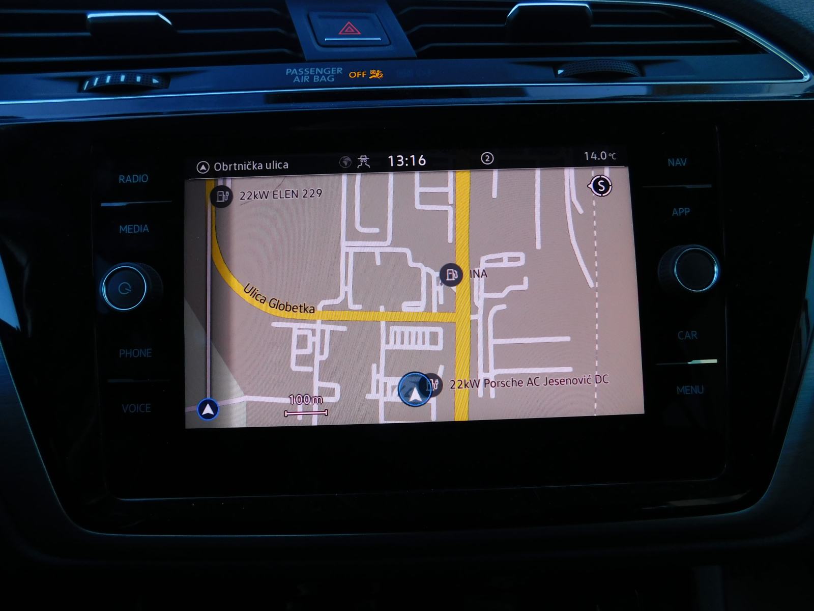 VW Touran 2.0 TDI DSG R-line-LEASING BEZ UČEŠĆA!, fotografija 13
