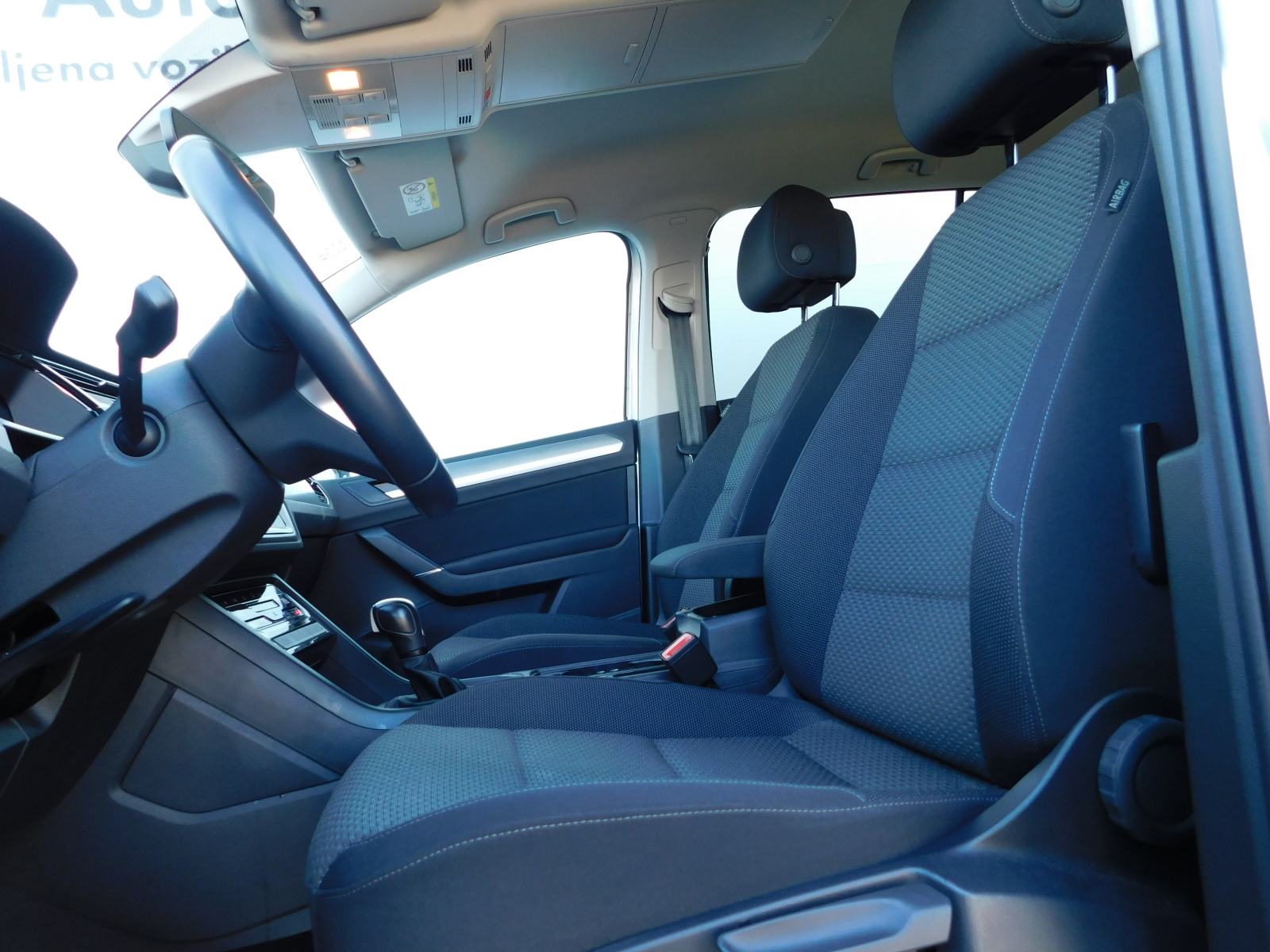 VW Touran 2.0 TDI DSG R-line-LEASING BEZ UČEŠĆA!, fotografija 8