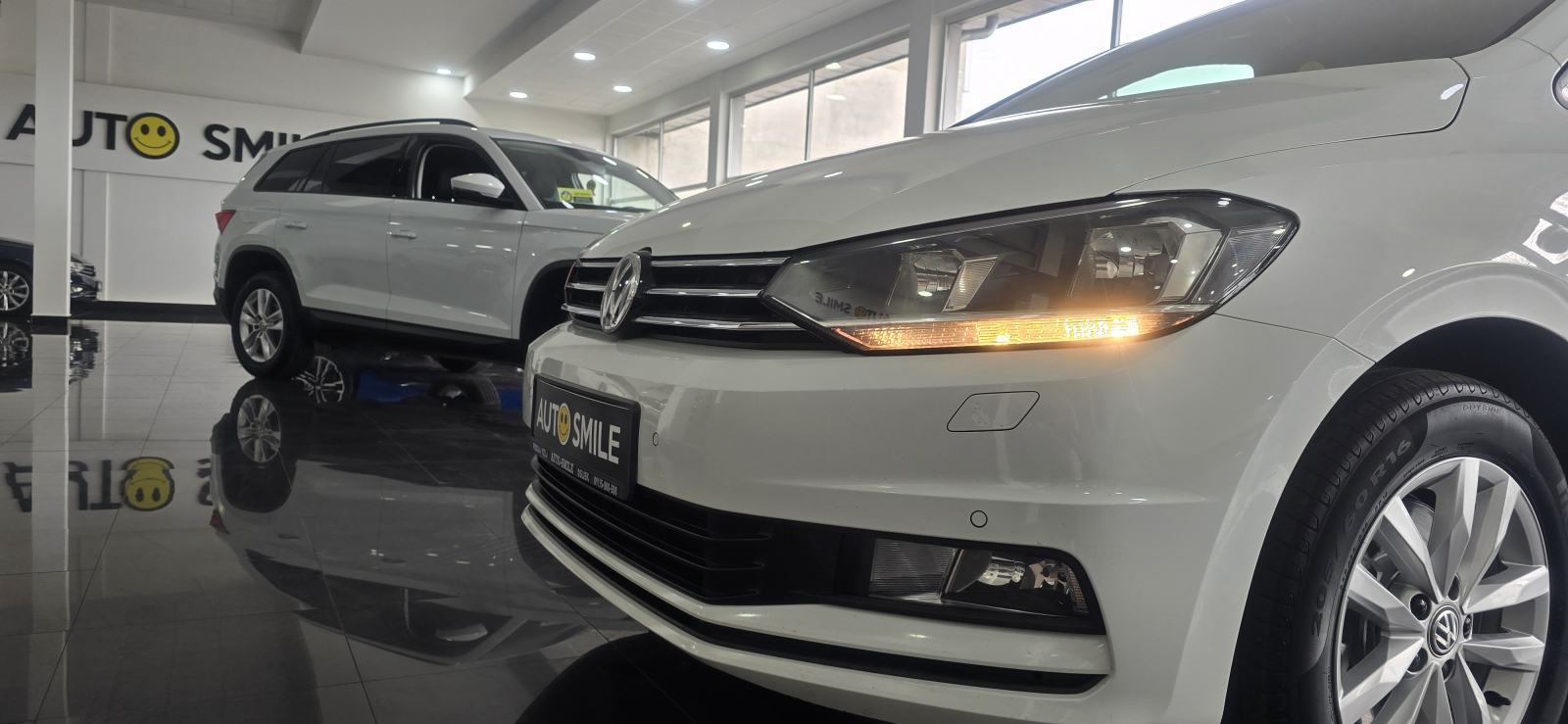 VW Touran 2,0 TDI, NAVI, TEMP, AUT.KLIMA, PDC, ALU,JAMSTVO,REG. 4/27, fotografija 9