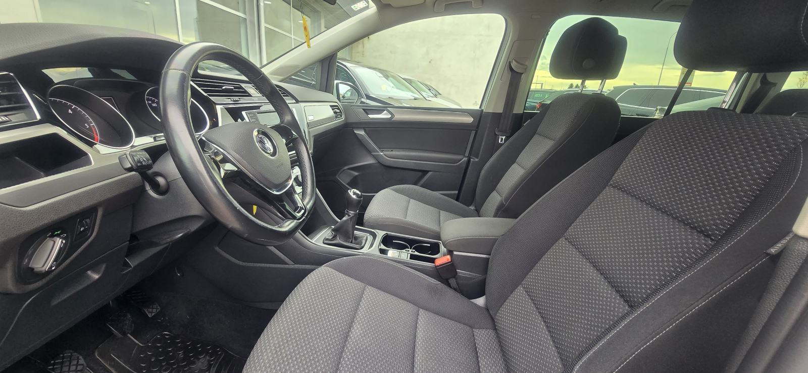 VW Touran 2,0 TDI, NAVI, TEMP, AUT.KLIMA, PDC, ALU,JAMSTVO,REG. 4/27, fotografija 14