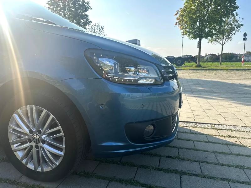 VW Touran 2,0 TDI,140 KS, Kamera, Alu, Navi, LED, Kuka, fotografija 3