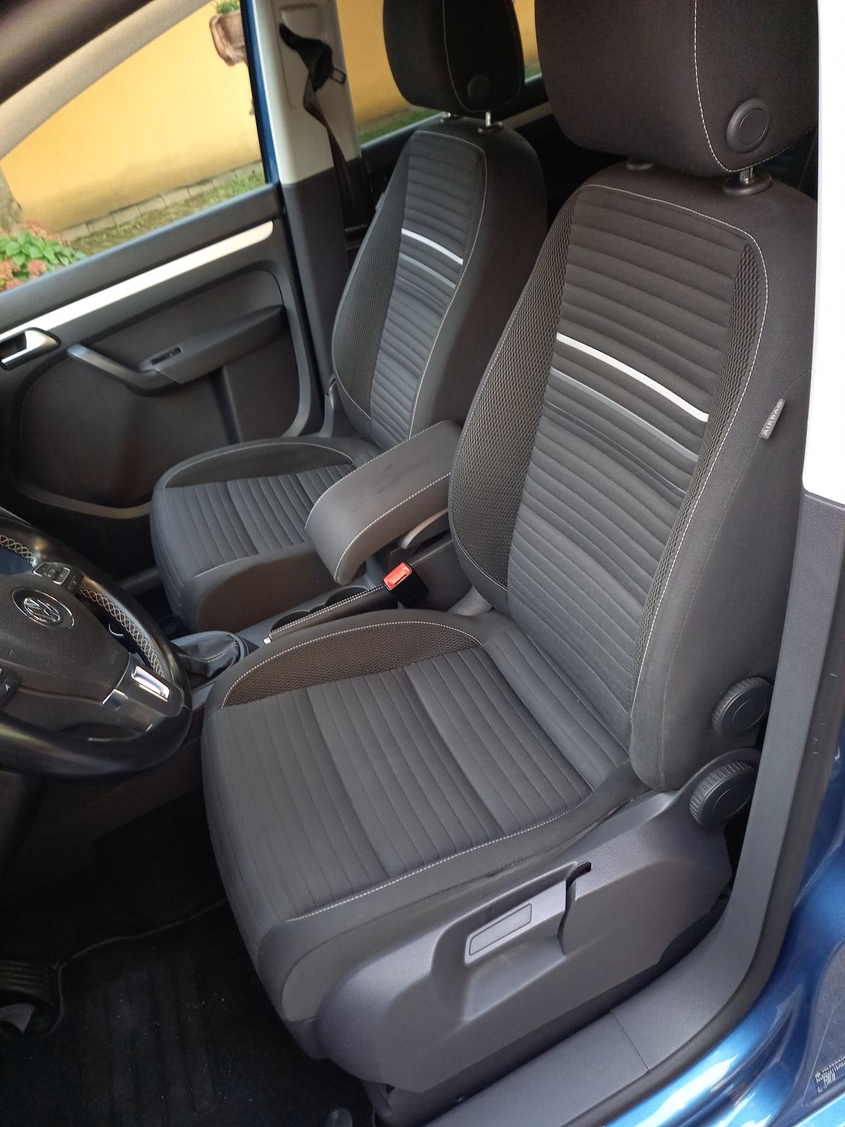 VW Touran 2,0 TDI,140 KS, Kamera, Alu, Navi, LED, Kuka, fotografija 12
