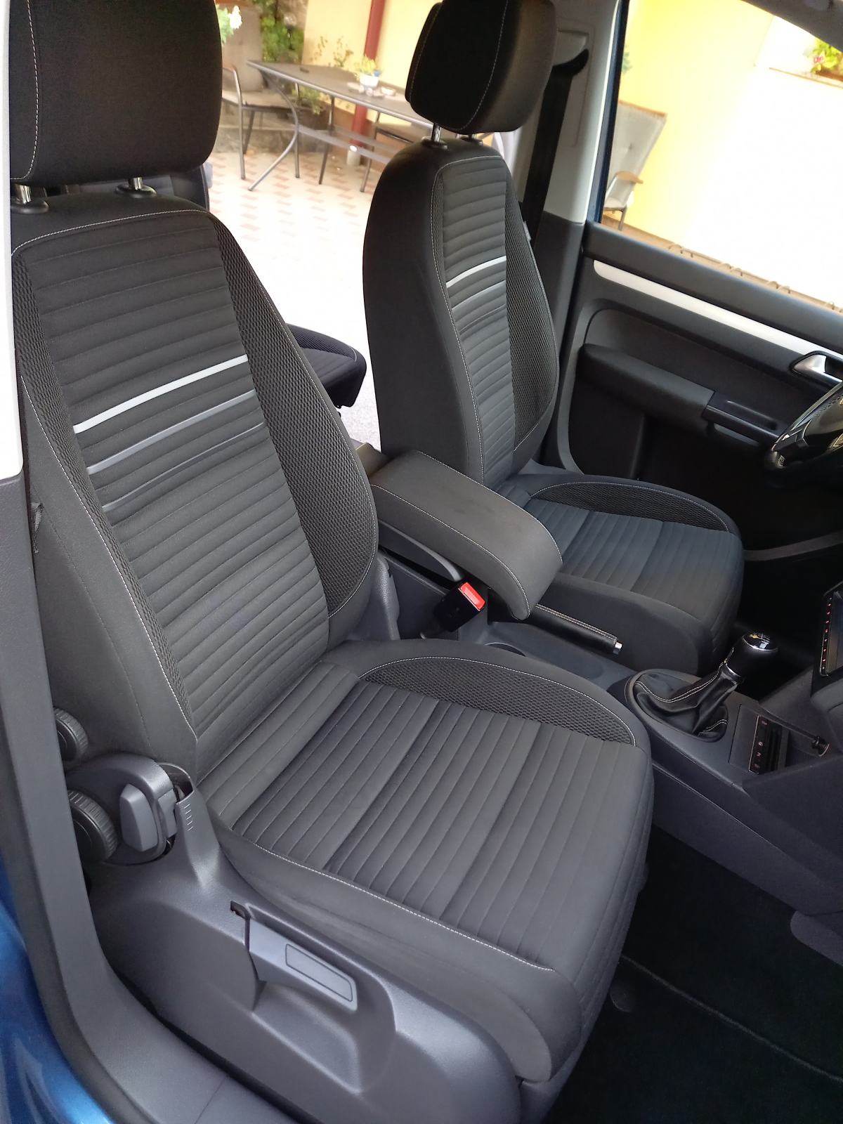 VW Touran 2,0 TDI,140 KS, Kamera, Alu, Navi, LED, Kuka, fotografija 13