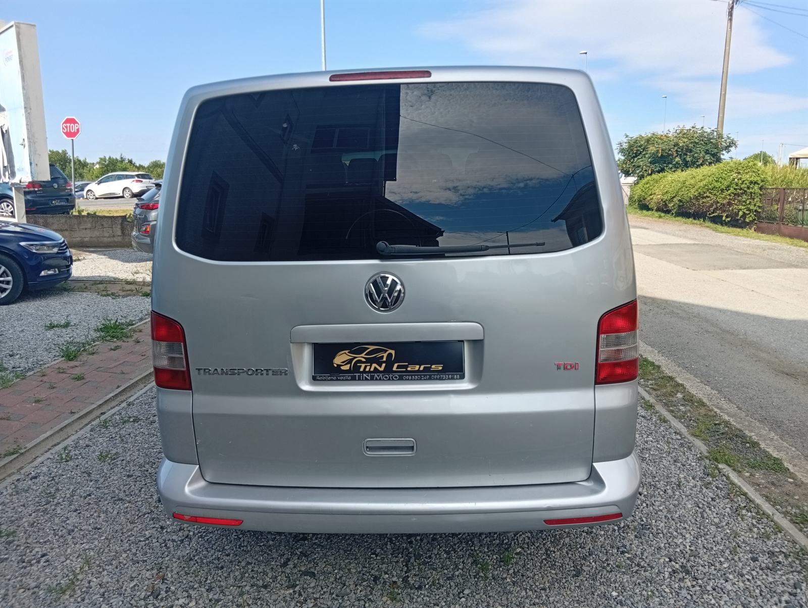 VW Transporter 2,0 TDI mod.2015 - 9 SJEDALA/ KLIMA/ NAVI/ REG.10/2026G, fotografija 5