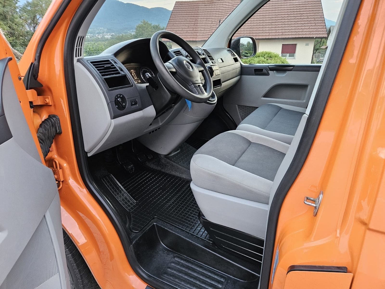 VW Transporter T5.1 redizajn,2,0 TDI, 6 sjedala, produženi, N1, fotografija 13