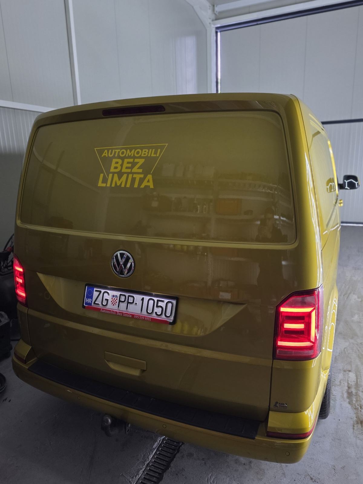 VW Transporter 2,0 TDI***T6 PRILIKA NA OLGASU, fotografija 12