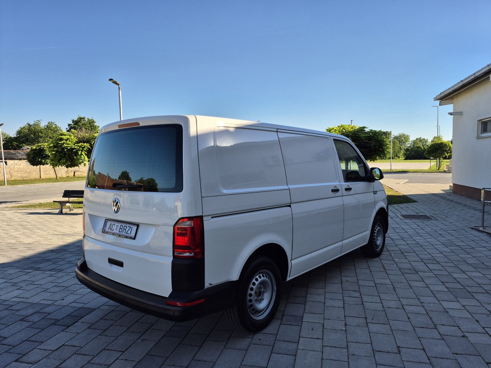 VW Transporter 2,0 TDI UKUPNA CIJENA,Klima,park senzori, grijanje sjed, fotografija 6