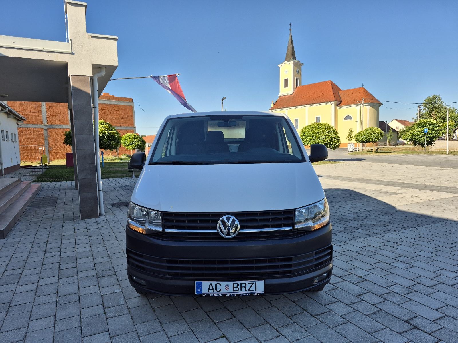 VW Transporter 2,0 TDI UKUPNA CIJENA,Klima,park senzori, grijanje sjed, fotografija 3