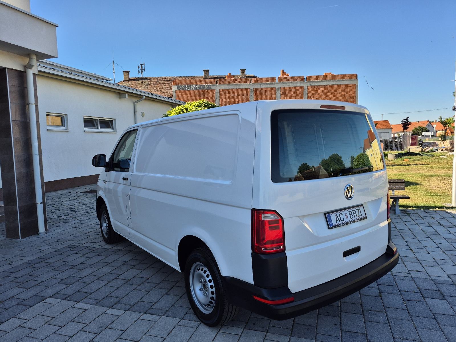 VW Transporter 2,0 TDI UKUPNA CIJENA,Klima,park senzori, grijanje sjed, fotografija 7