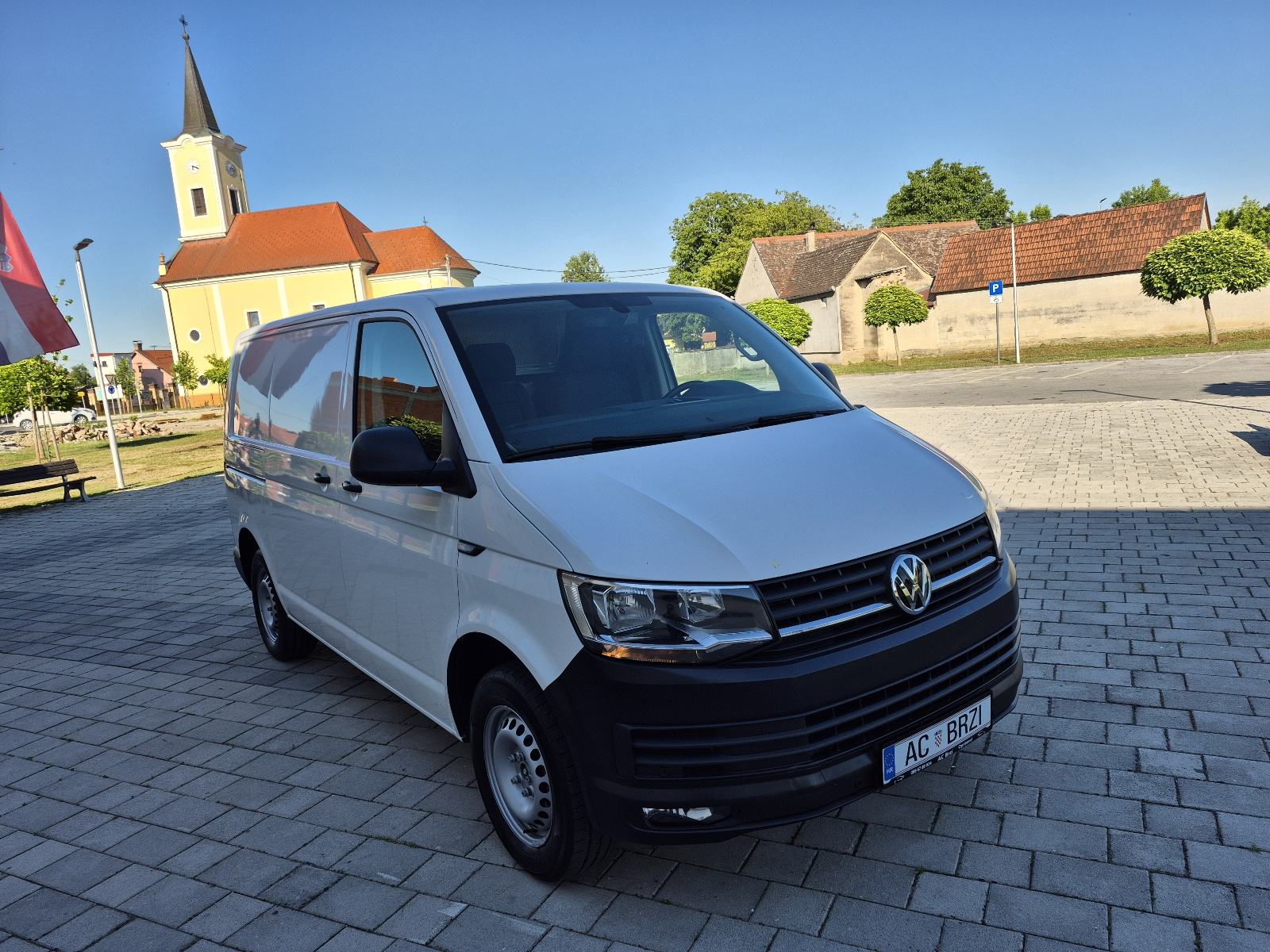 VW Transporter 2,0 TDI UKUPNA CIJENA,Klima,park senzori, grijanje sjed, fotografija 4