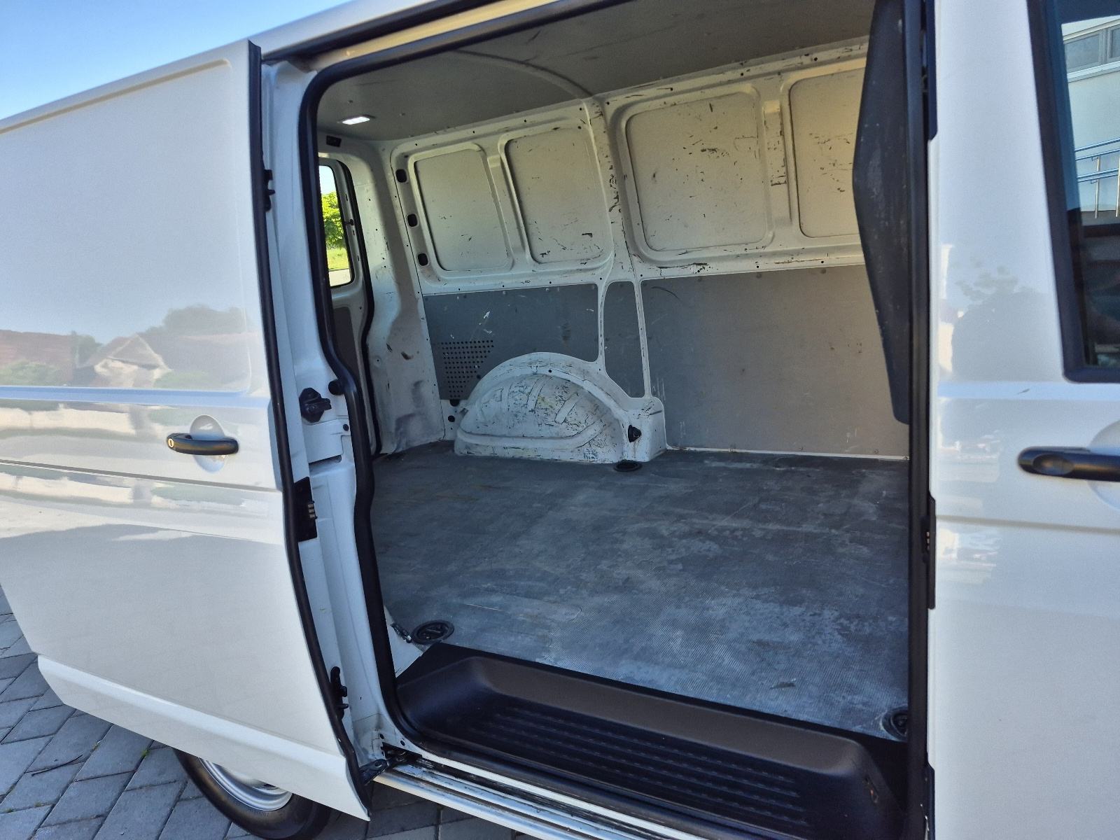 VW Transporter 2,0 TDI UKUPNA CIJENA,Klima,park senzori, grijanje sjed, fotografija 19