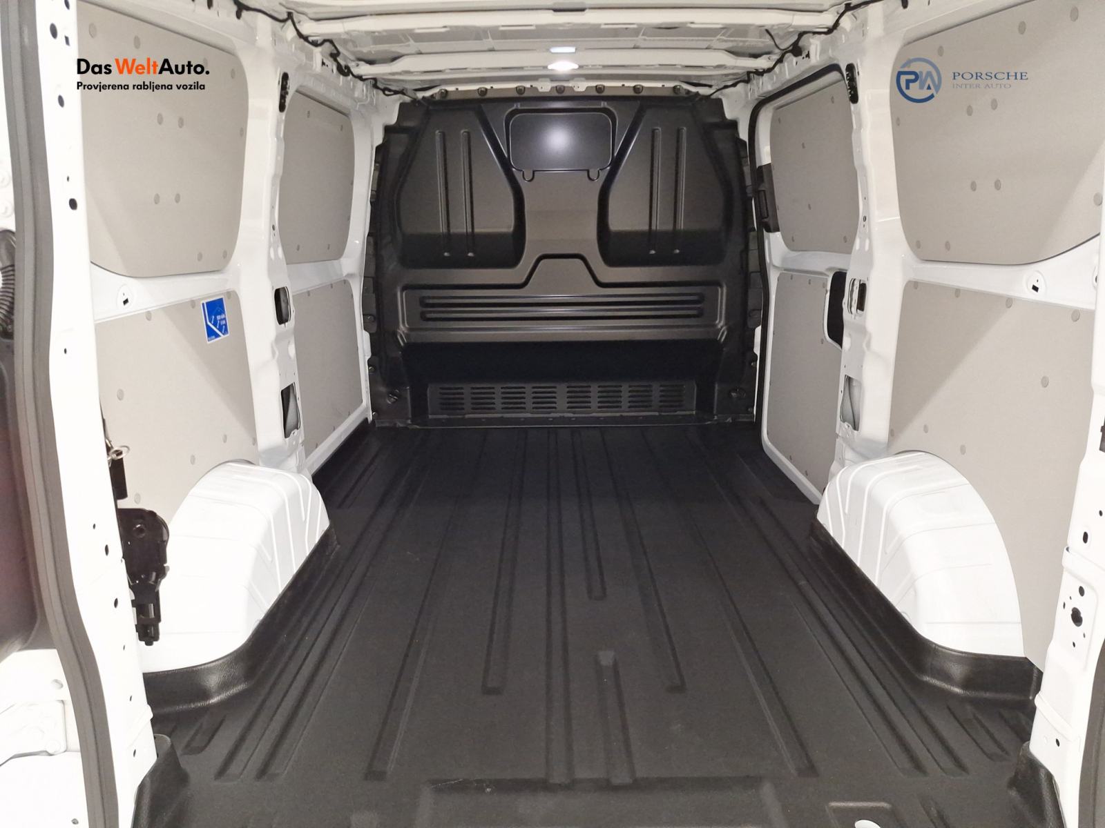 VW Transporter Furgon 2.0 TDI * DEMO VOZILO *, fotografija 14