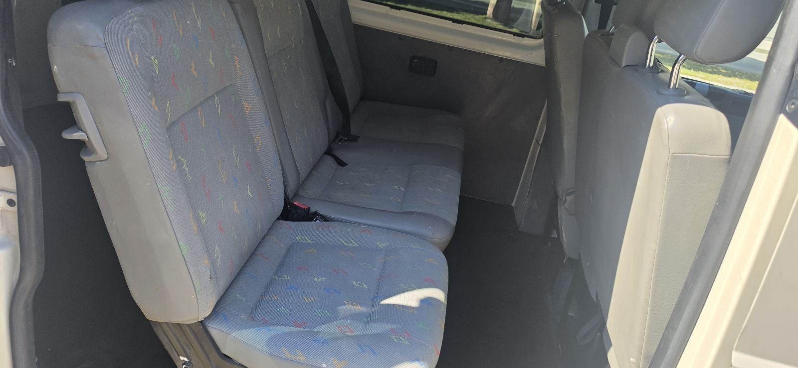 VW Transporter Kombi 1,9tdi reg 1 godiinu, fotografija 12