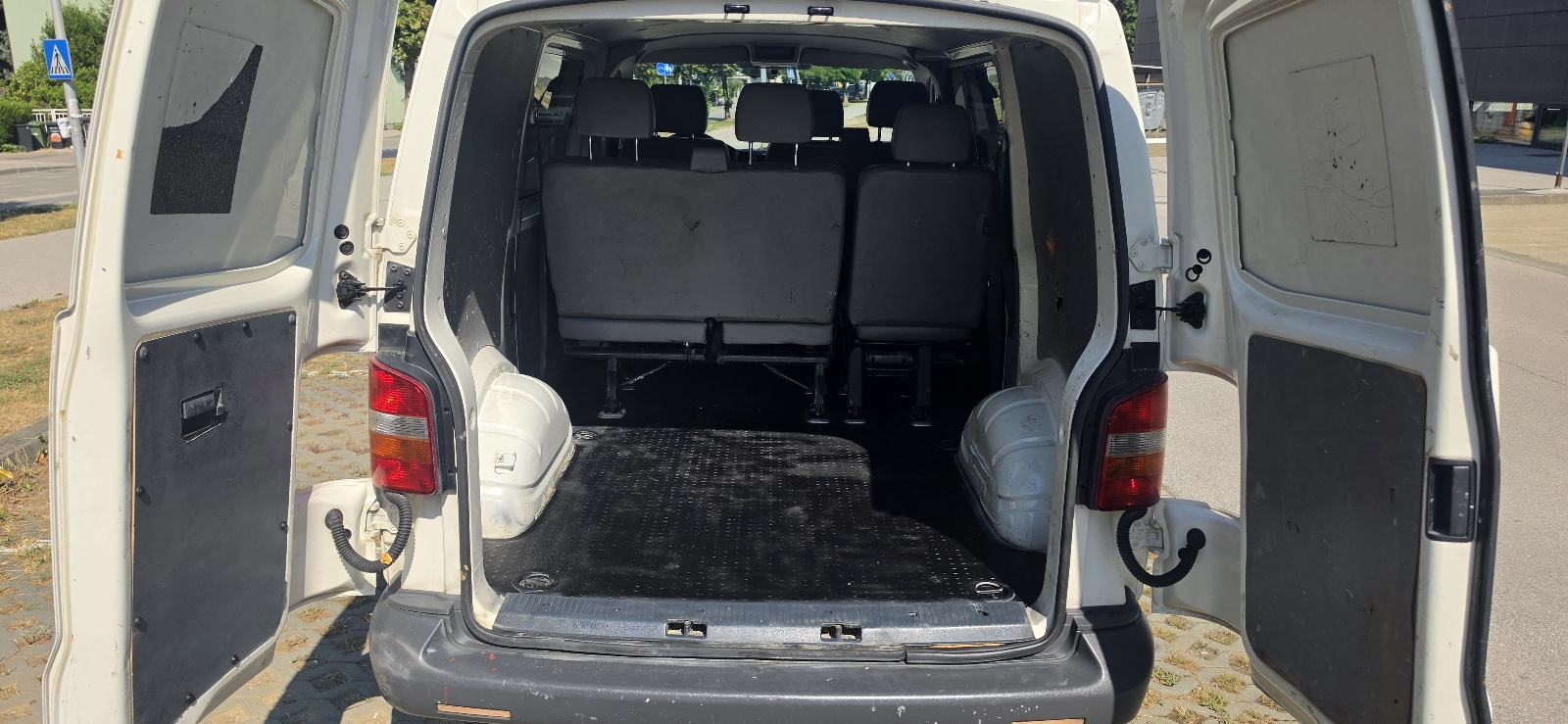 VW Transporter Kombi 1,9tdi reg 1 godiinu, fotografija 13